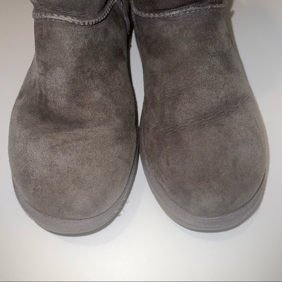 Beautiful gray Ugg Boots size 8 - Picture 9 of 11